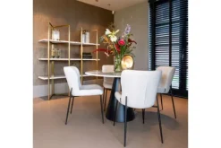 Eetkamerstoelen-Richmond Interiors Eetkamerstoel 210624 White Bouclé Darby