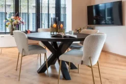 Eetkamerstoelen-Richmond Interiors Eetkamerstoel 210623 White Bouclé Odessa