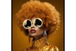 Clearance Glasschilderij LED Gele Vrouw 080080LED-009 Schilderijen