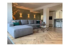 Hot Loungebank Larissa Loungebanken