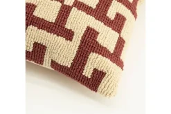 Sierkussens-By-Boo Sierkussen 250103 burgundy Ziggy