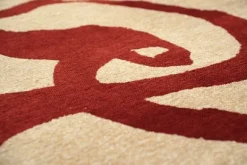 Vloerkleden-Louis de Poortere Vloerkleed Imperial Red 9847 Ribbon |