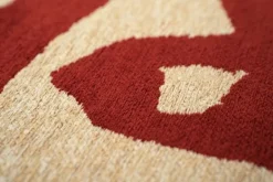 Vloerkleden-Louis de Poortere Vloerkleed Imperial Red 9847 Ribbon |